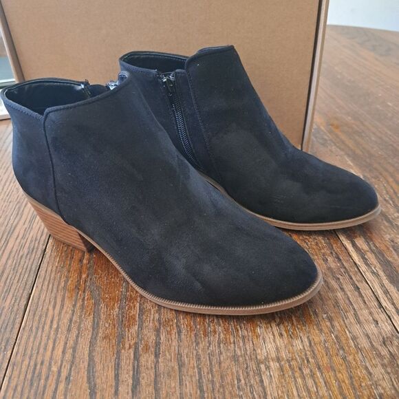 8.5 Amazon Essentials Black Ankle Boot Bootie Shoes - Picture 7 of 12